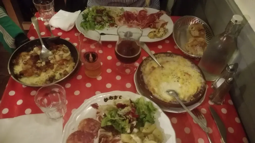 Truffade Et Guyonnade Au St Nectaire